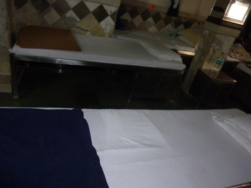 Yadgar Guest House مومباي المظهر الخارجي الصورة